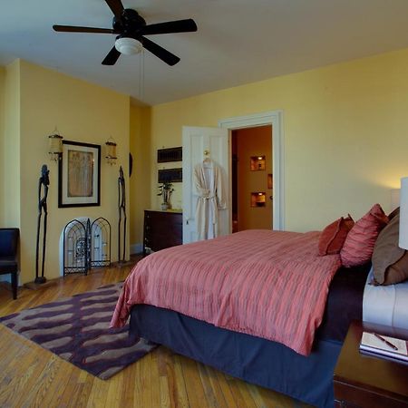 Akwaaba Mansion Bed & Breakfast นิวยอร์ก ภายนอก รูปภาพ